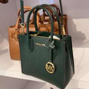Michael Kors Mercer Medium Pebbled Leather Crossbody Bag